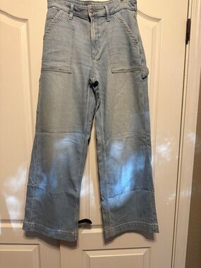 American Eagle Outfitters Light Wash Wide-Leg Utility Jeans